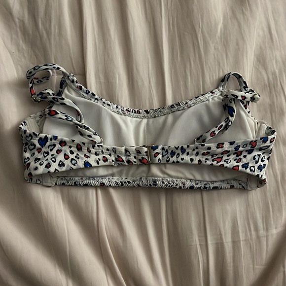 Target cheetah print bikini top (size M) - Picture 2 of 3